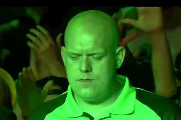 mchael-van-gerwen-walk-on